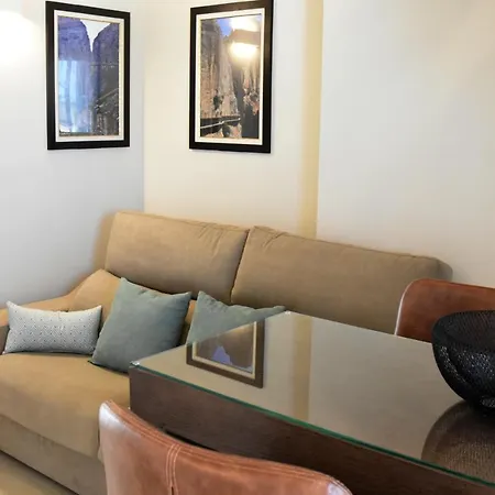 Apartment Aptos Millan *