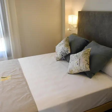 Apartmán Aptos Millan *